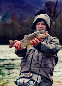 fishing_in_bosnia_ribnik_una_riverside_1